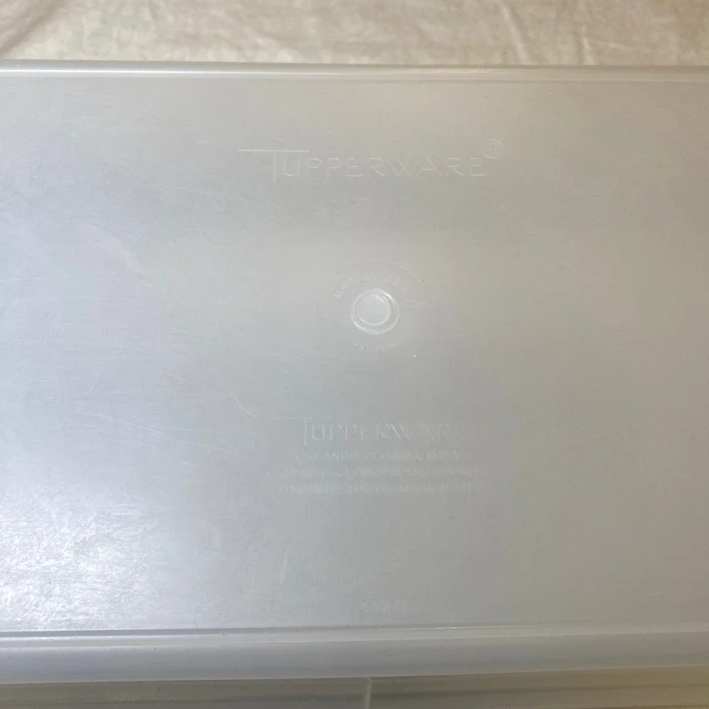 Vintage Tupperware Servalier Rectangular Storage Container 678-3 677-3 White Lid